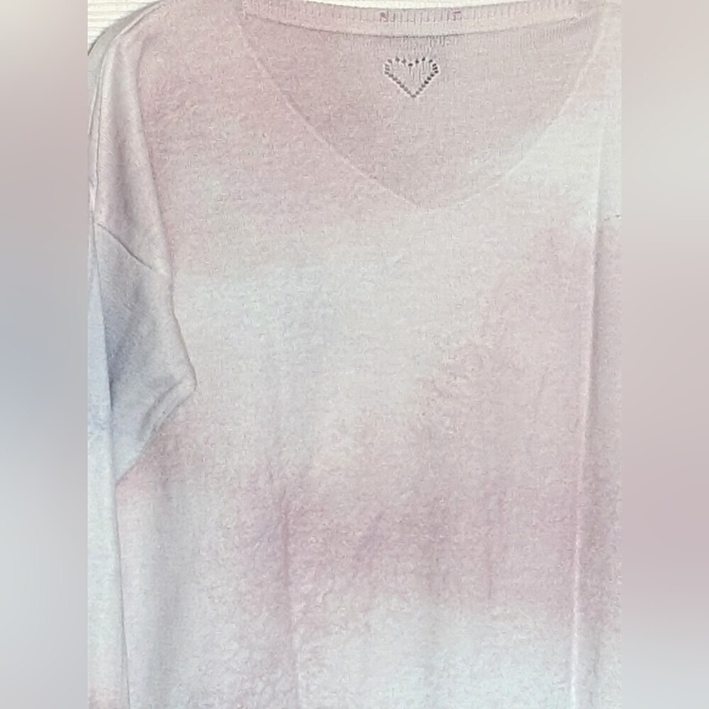 Amaryllis Womens (Size M) Pastel Tie-Dyed V-Neck Sweater w/ Floral Embroidery - Picture 9 of 13